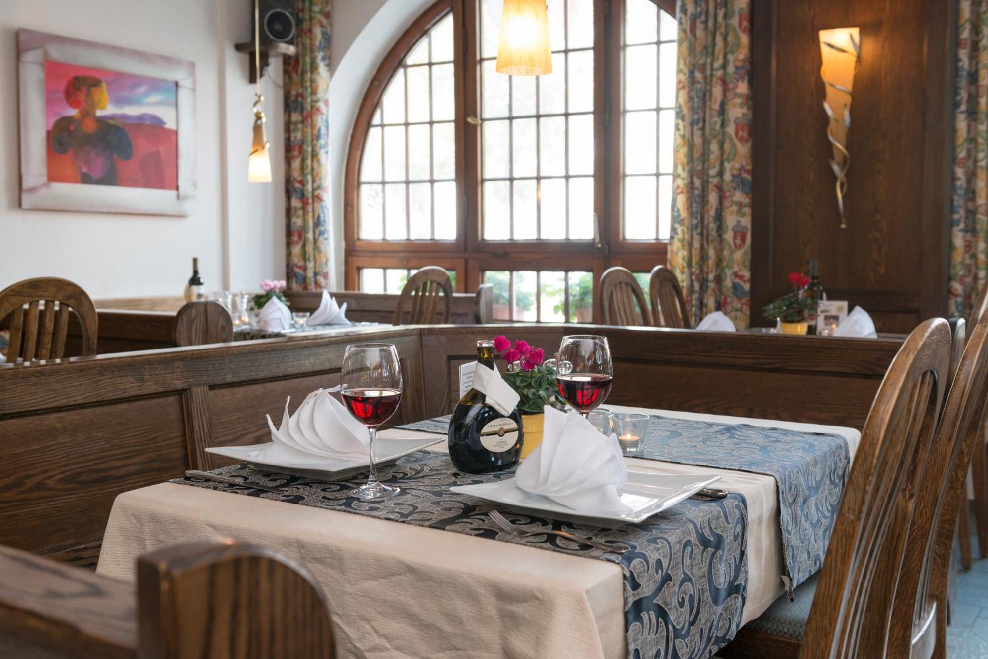 Hotel Gasthof Zum Storch Schlüsselfeld Εξωτερικό φωτογραφία